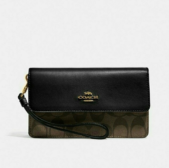 Coach Large Fold Over Wristlet - Picture 1 of 4